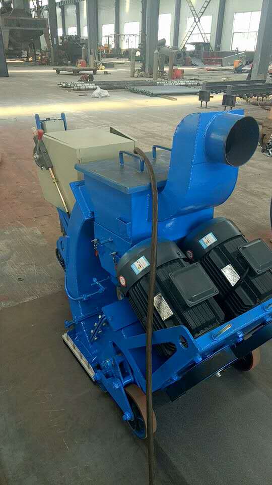 發往深圳鋼板移動式路面拋丸機圖視頻