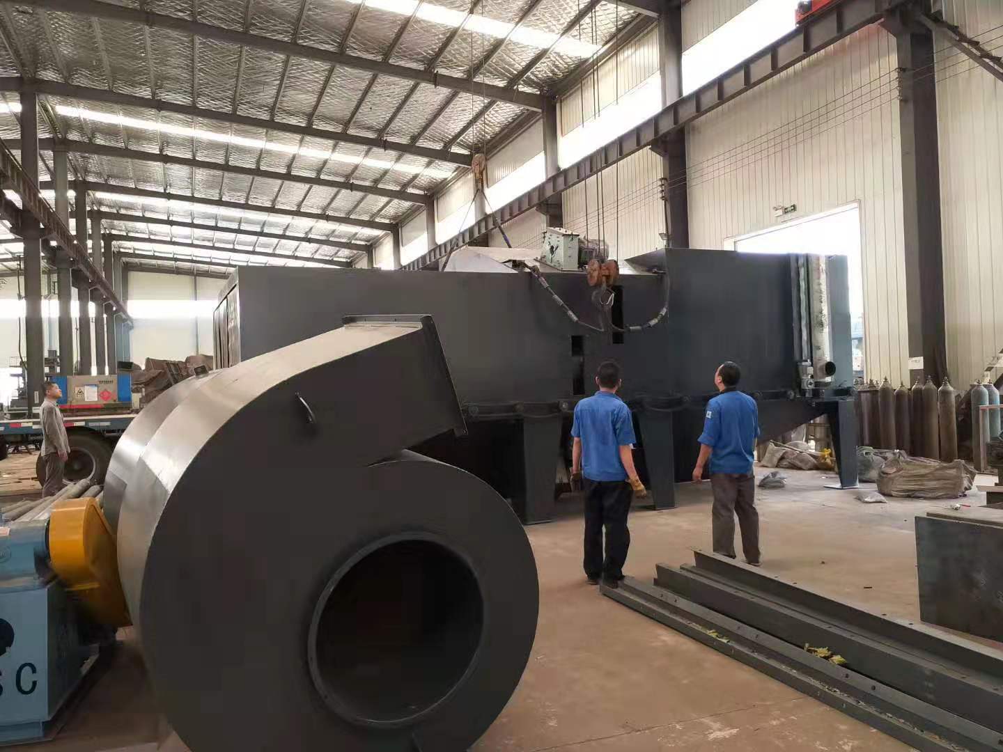 晉江市履帶式拋丸除銹清理機_晉江市履帶式拋丸除銹清理機_晉江市履帶式噴砂機_晉江市履帶式噴丸設(shè)備的工作原理是什么？